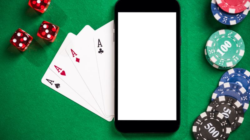 Phần mềm hỗ trợ game bài thịnh hành trên các nền tảng
